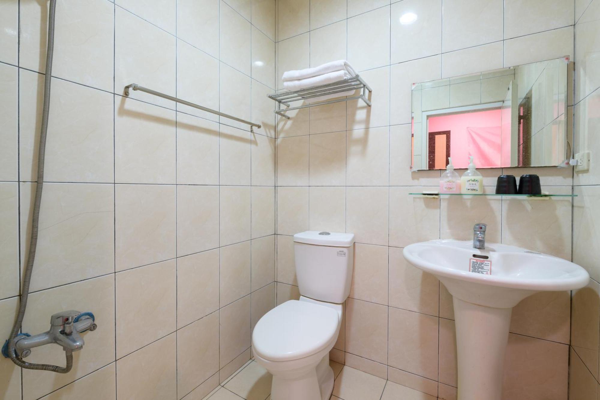 羅東夜市 小宅一生民宿 Night Market Small House Lifetime Hotel Luodong Pokój zdjęcie